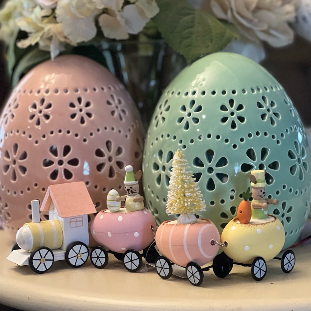Only 1 Left❗️Easter Train